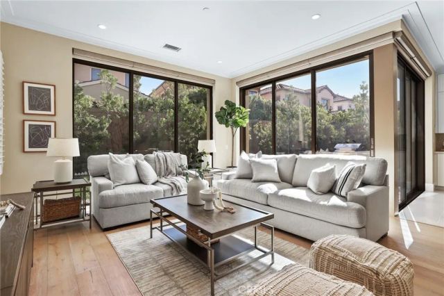 144 Bellini, Irvine, CA 92602