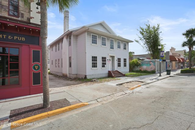 814 E New Haven Avenue, Melbourne, FL 32901