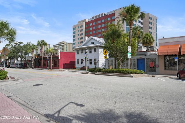814 E New Haven Avenue, Melbourne, FL 32901