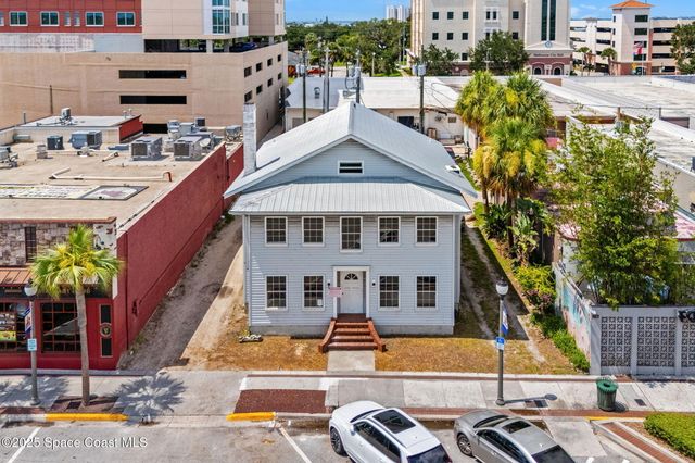 814 E New Haven Avenue, Melbourne, FL 32901