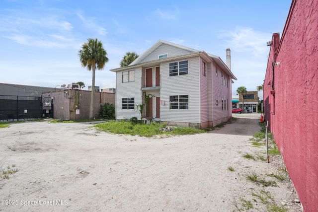 814 E New Haven Avenue, Melbourne, FL 32901