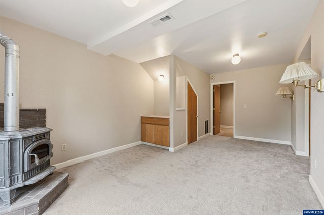 3696 Spring St S, Salem, OR 97302