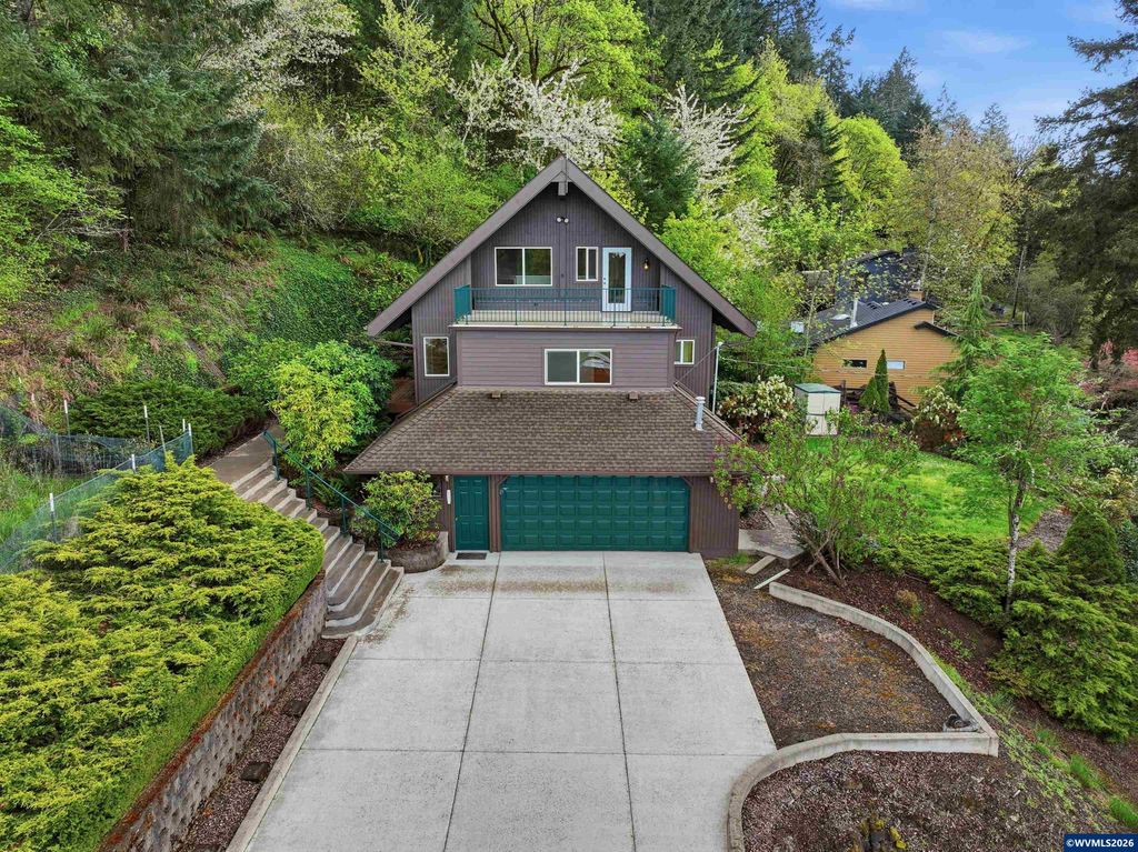 3696 Spring St S, Salem, OR 97302