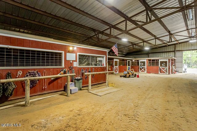 12560 Neapolis Waterville Road, Whitehouse, OH 43571