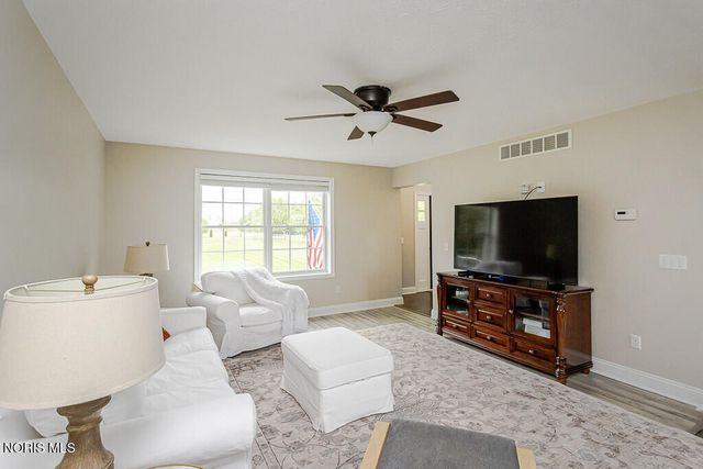 12560 Neapolis Waterville Road, Whitehouse, OH 43571