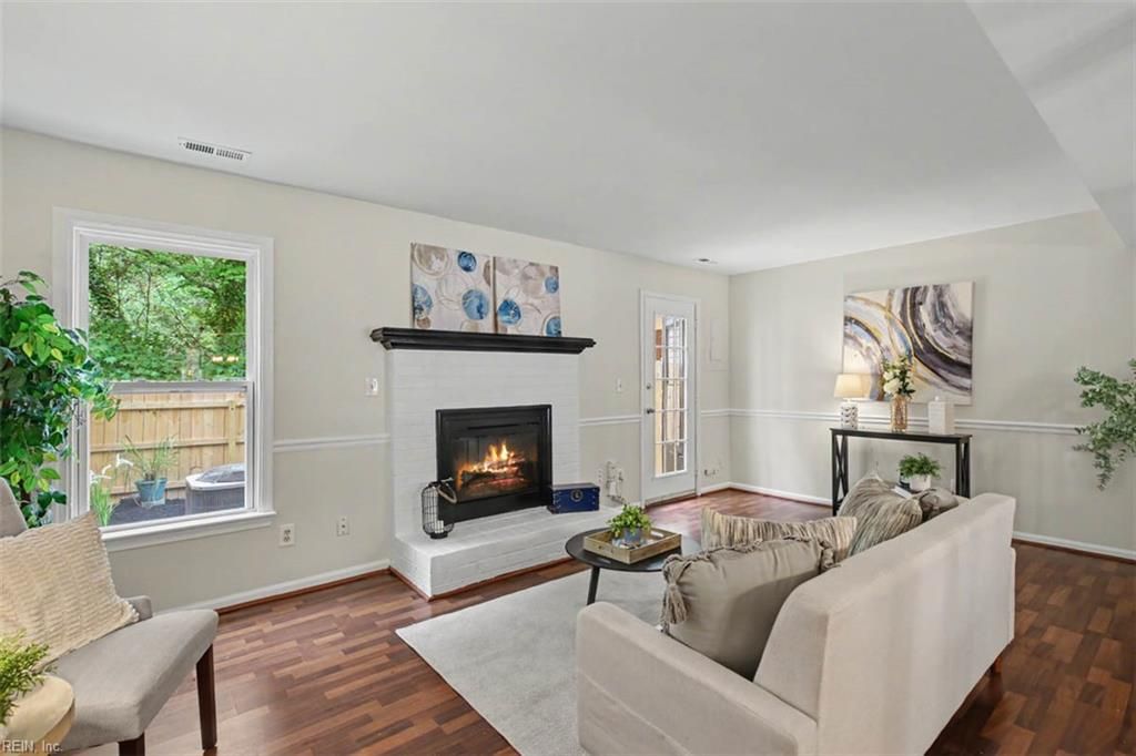 2423 Rennie DR, Virginia Beach, VA 23454
