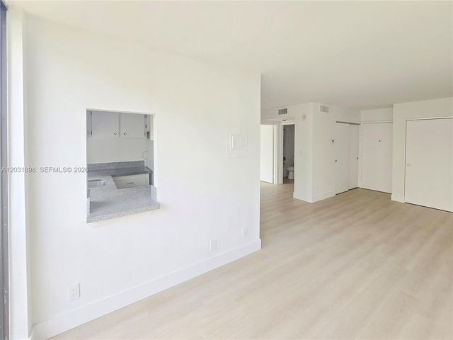 16919 N Bay Road 517, Sunny Isles Beach, FL 33160