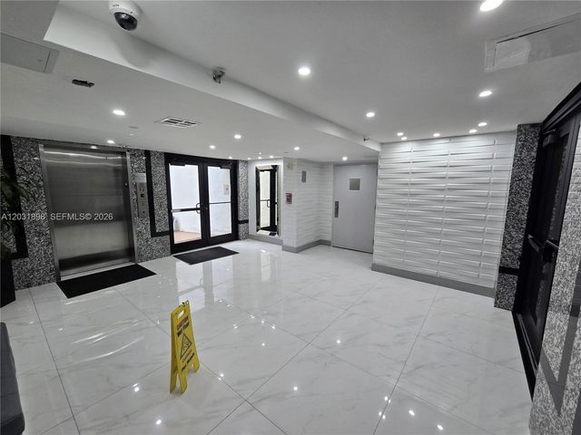 16919 N Bay Road 517, Sunny Isles Beach, FL 33160