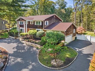48 Woodhaven Drive, New City, NY 10956