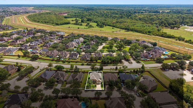 8210 Thunder Ridge Way, Missouri City, TX 77459