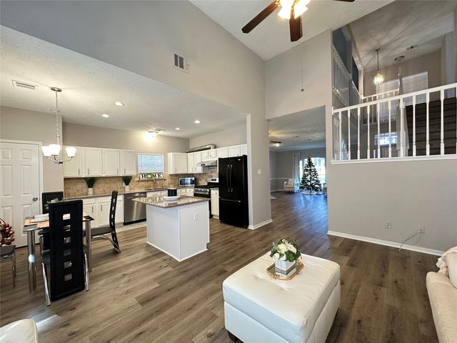 1502 Sheffield Drive, Missouri City, TX 77459