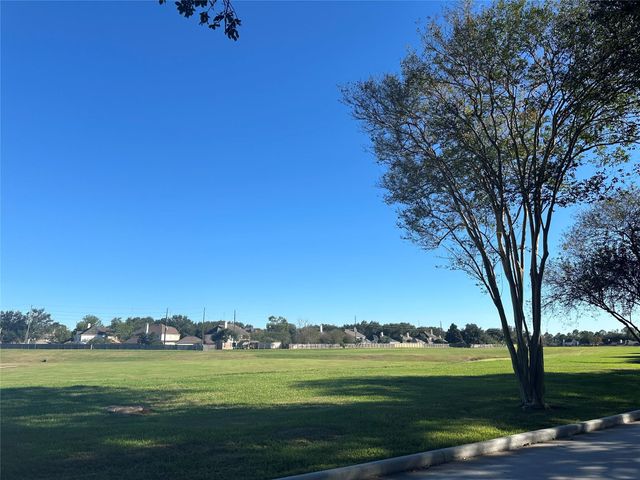 1502 Sheffield Drive, Missouri City, TX 77459