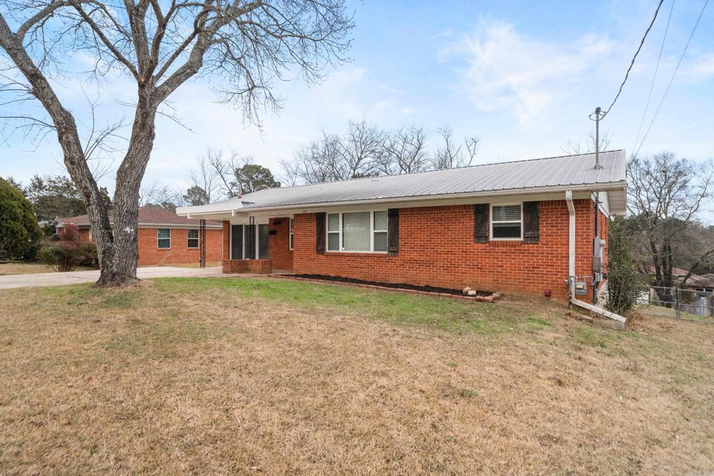 107 Andover Street, Hot Springs, AR 71913