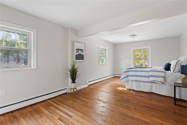 400 Schooner Avenue, Jamestown, RI 02835