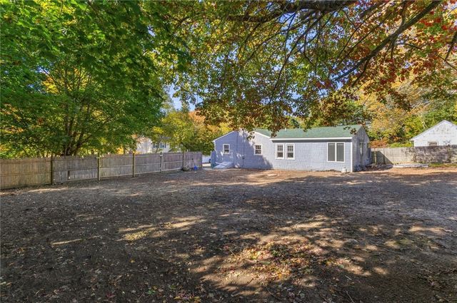 400 Schooner Avenue, Jamestown, RI 02835