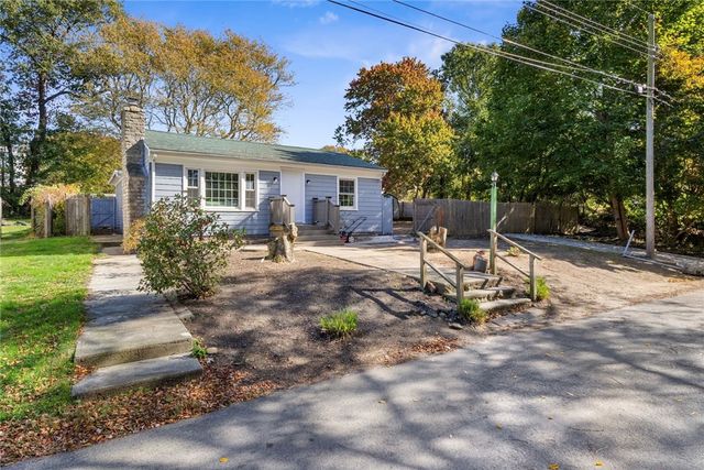 400 Schooner Avenue, Jamestown, RI 02835