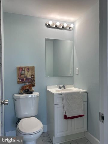 2033 N FUTON AVE, Baltimore, MD 21217