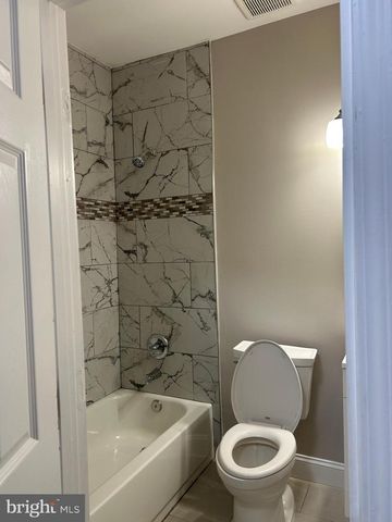 2033 N FUTON AVE, Baltimore, MD 21217
