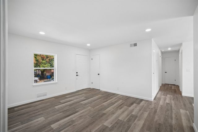 4672 N Troost Avenue, Tulsa, OK 74126