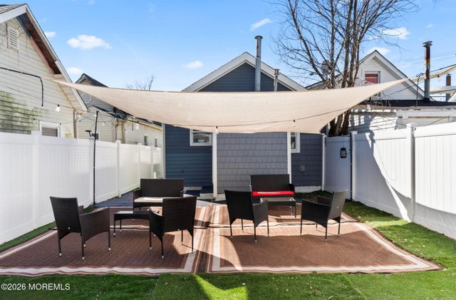 20 Highland Avenue, Keansburg, NJ 07734