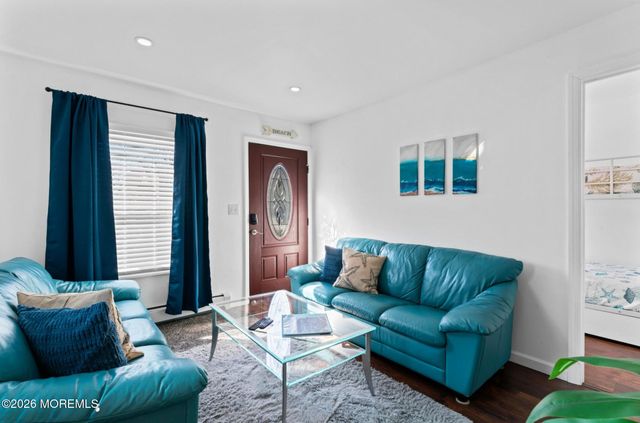 20 Highland Avenue, Keansburg, NJ 07734