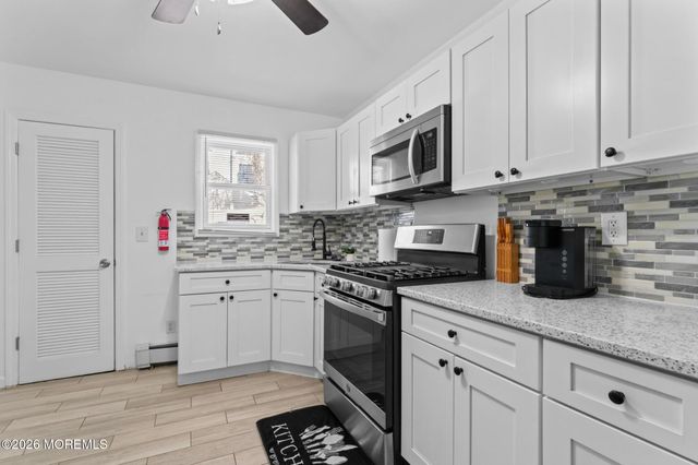 20 Highland Avenue, Keansburg, NJ 07734