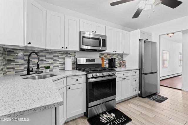 20 Highland Avenue, Keansburg, NJ 07734