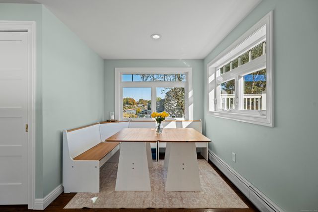 21 Harbor Street, Branford, CT 06405