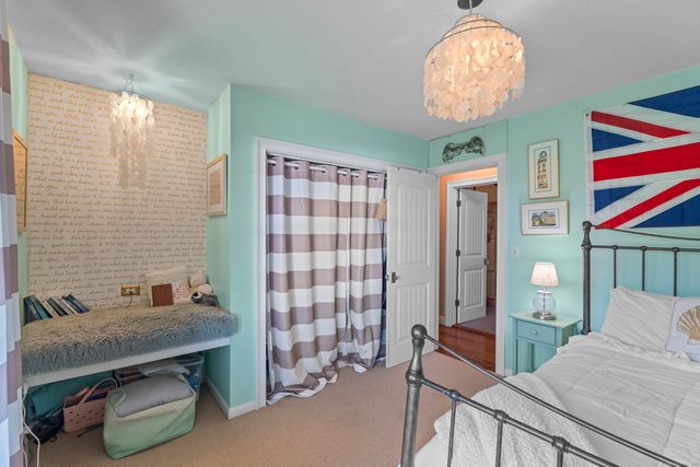 21 Harbor Street, Branford, CT 06405