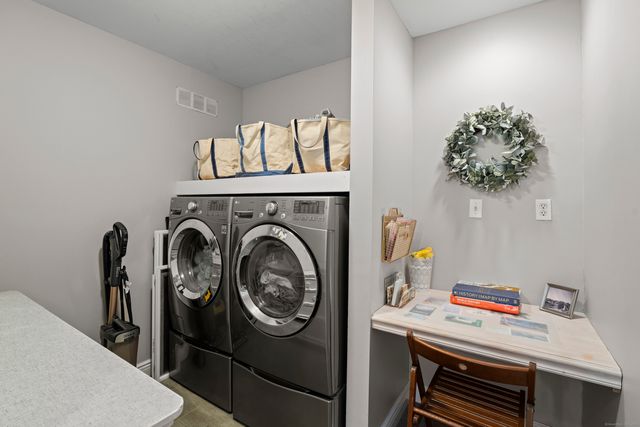 21 Harbor Street, Branford, CT 06405