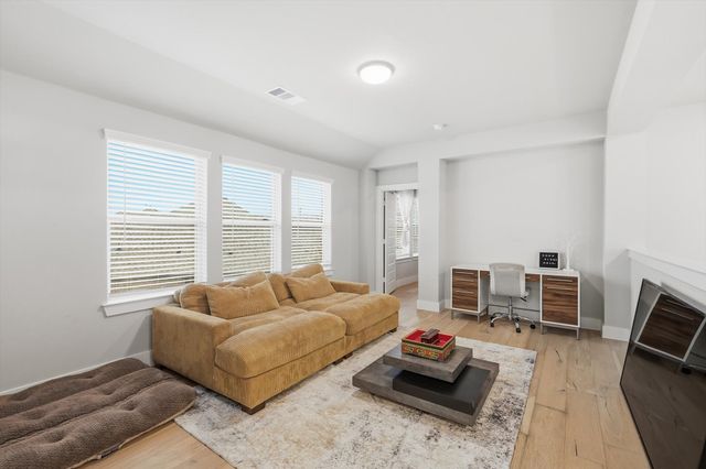 12321 Iveson Drive, Fort Worth, TX 76052