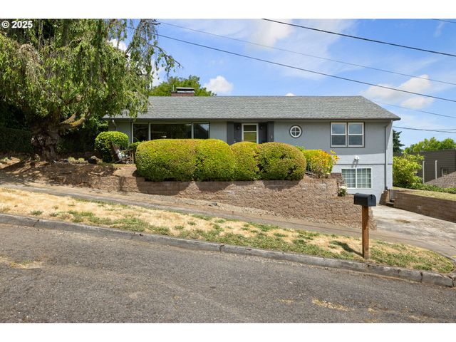 632 Ne EVERETT St, Camas, WA 98607