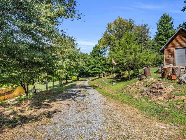 282 Reagan Lane, Bostic, NC 28018