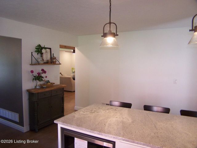 136 Goodloe Ave, Bloomfield, KY 40008