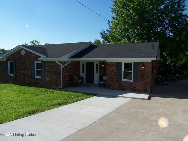 136 Goodloe Ave, Bloomfield, KY 40008