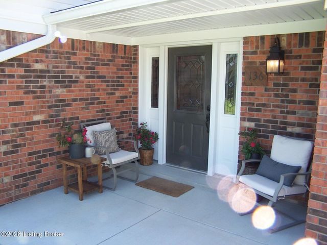 136 Goodloe Ave, Bloomfield, KY 40008