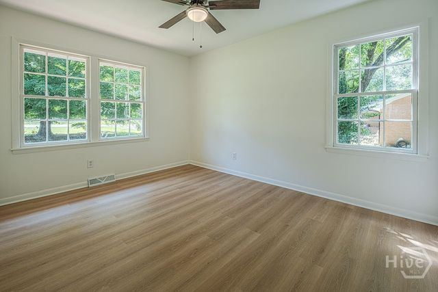 765 Glenn Carrie Road, Hull, GA 30646