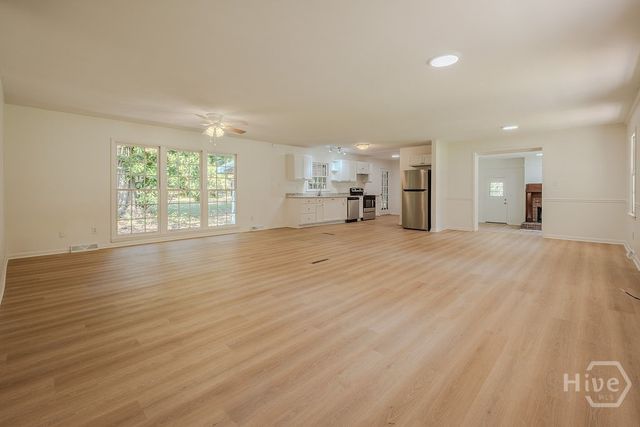 765 Glenn Carrie Road, Hull, GA 30646