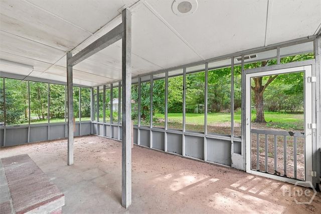 765 Glenn Carrie Road, Hull, GA 30646