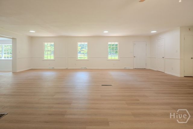 765 Glenn Carrie Road, Hull, GA 30646