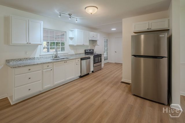765 Glenn Carrie Road, Hull, GA 30646