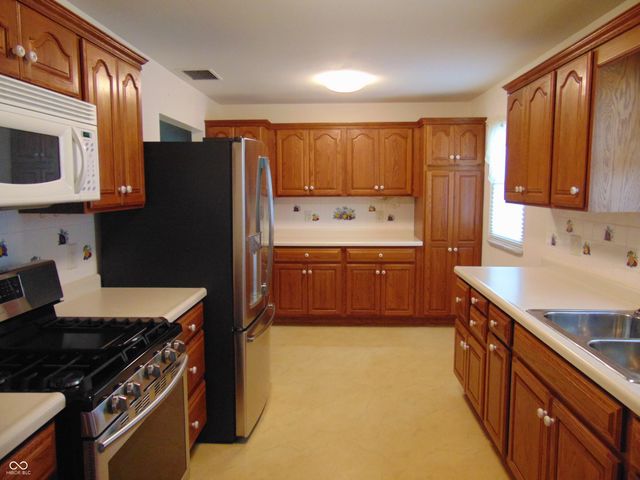 1620 Averitt Road, Greenwood, IN 46143