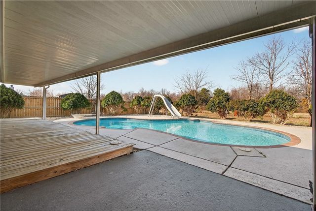 910 26th Street, Rogers, AR 72756