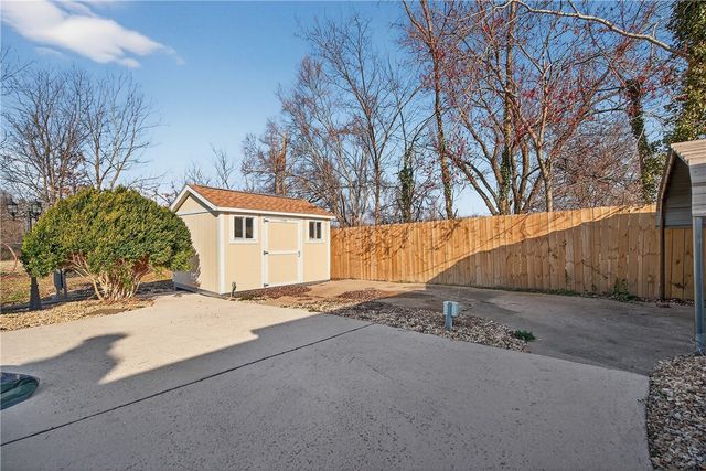 910 26th Street, Rogers, AR 72756