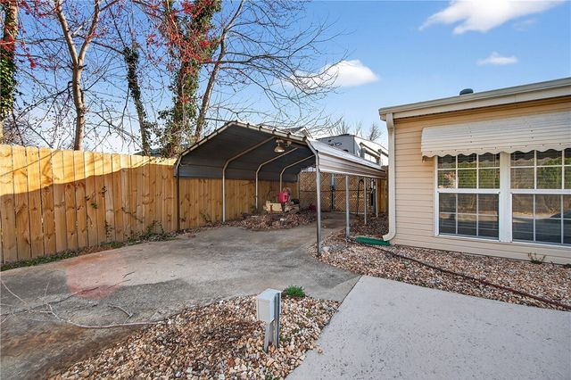 910 26th Street, Rogers, AR 72756