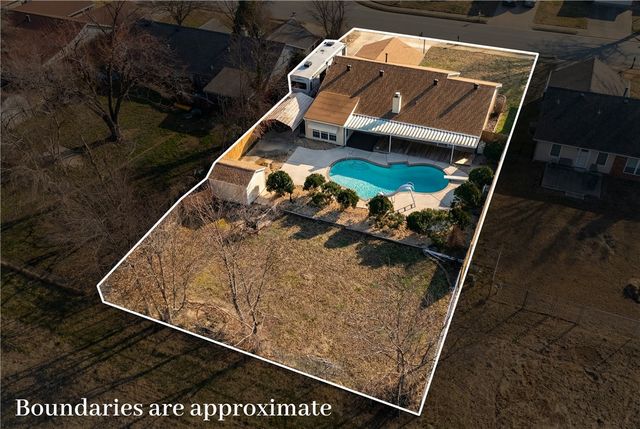 910 26th Street, Rogers, AR 72756