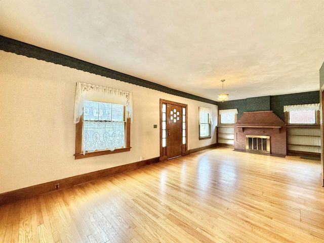 647 Milwaukee Road, Beloit, WI 53511