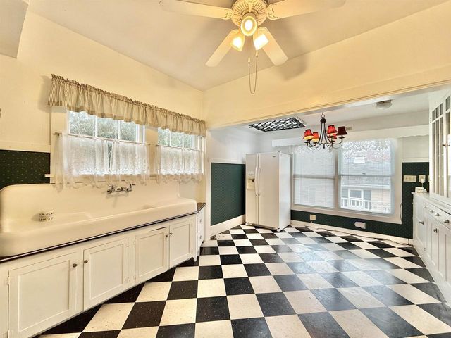 647 Milwaukee Road, Beloit, WI 53511