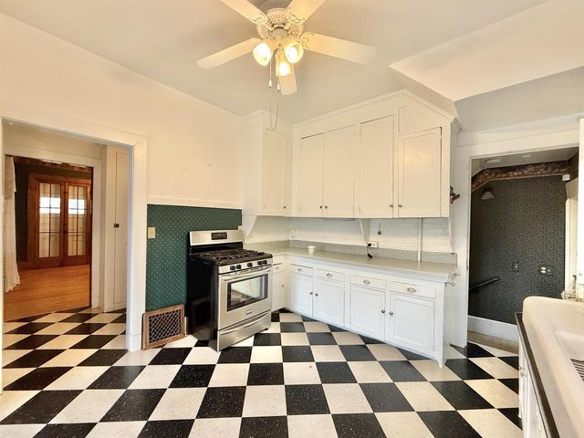 647 Milwaukee Road, Beloit, WI 53511