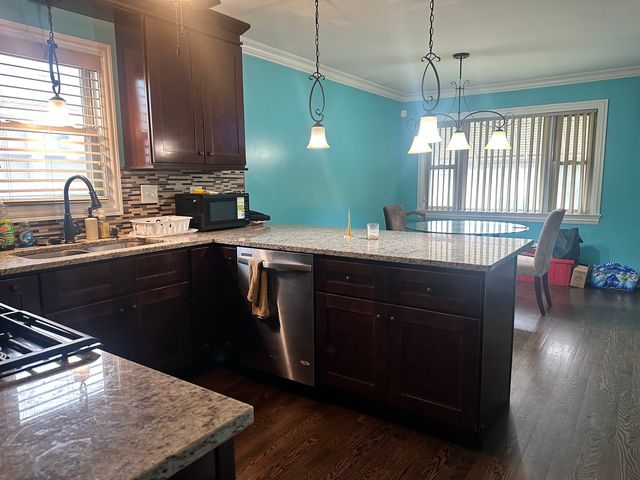 600 Escanaba Avenue, Calumet City, IL 60409